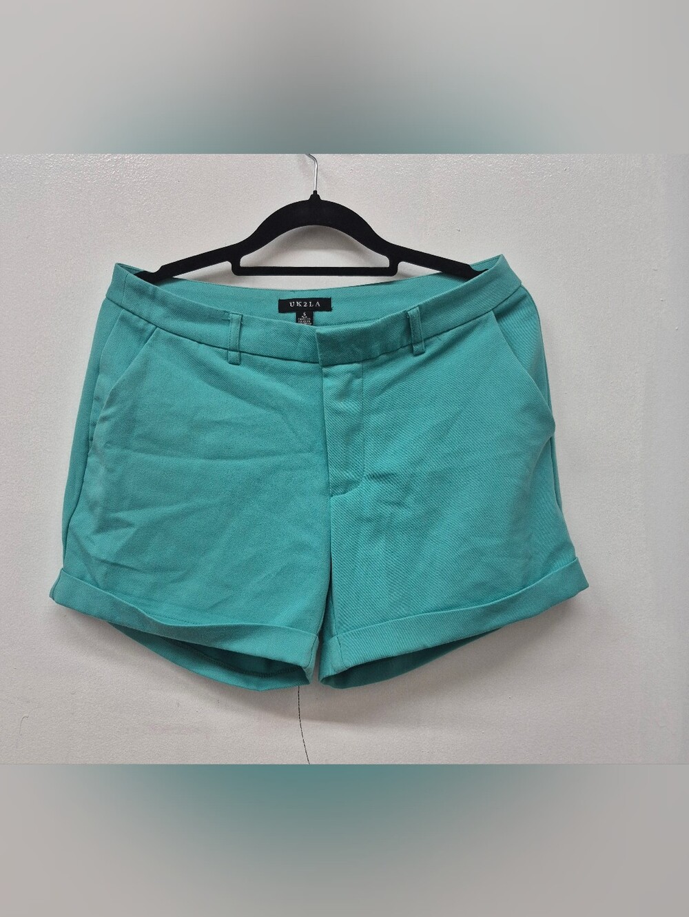 🌼5/$20 UK2LA Teal Cuffed Tailored Shorts